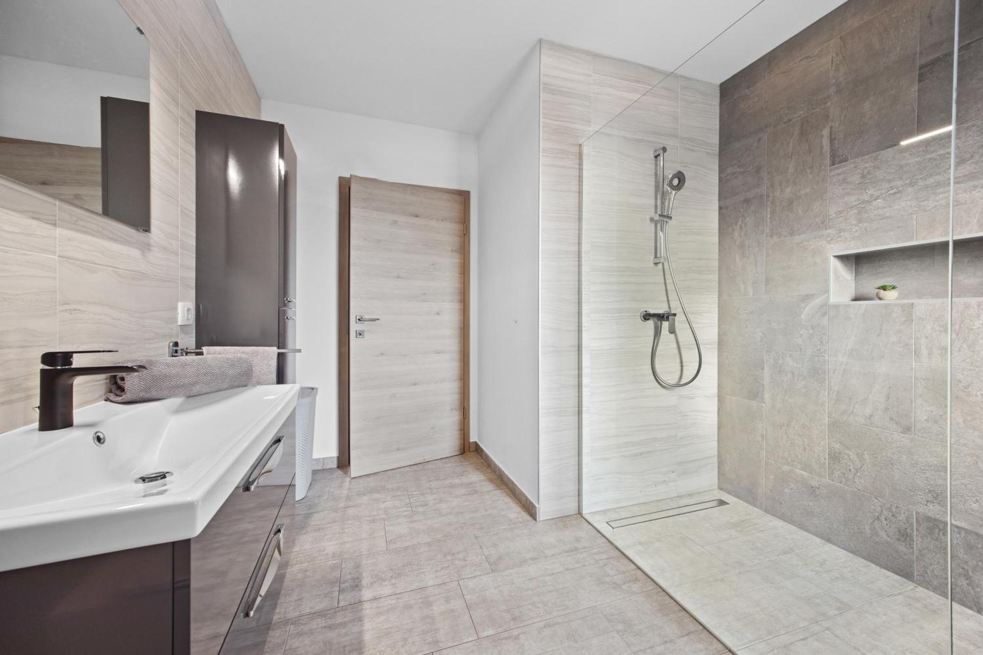 Special Offer! New Luxury Apartment With Pool, Fitness, Outdoor Bar&Grill Buje Extérieur photo